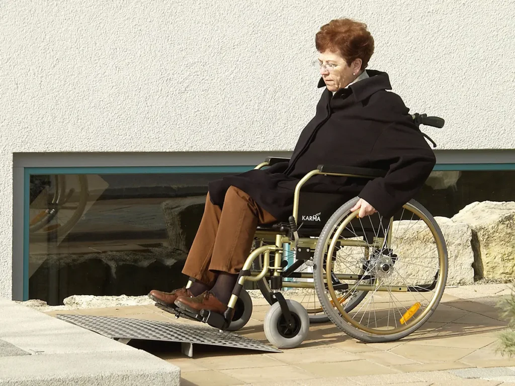 Barrierefreie Rollstuhlrampe Schwellenkeilrampe