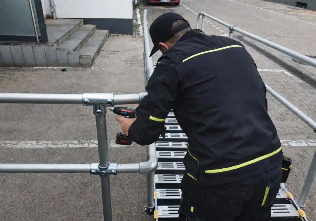 Barrierefreie Rollstuhlrampe Aufbau