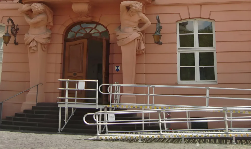 Barrierefreie Rollstuhlrampe Mainzer Landtag