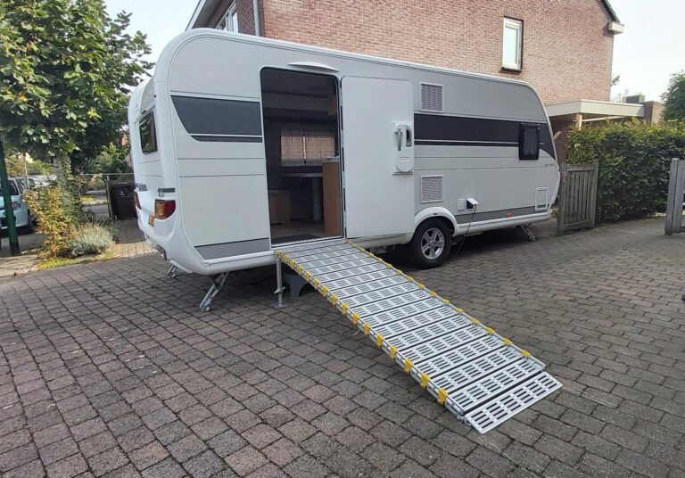 Barrierefreie Rollstuhlrampe in Wohnwagen