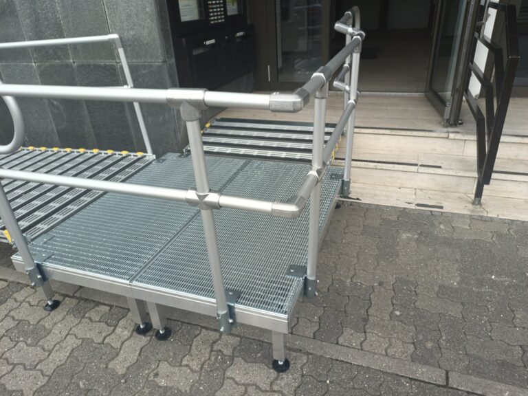 Barrierefreie Rollstuhlrampe bei Immo Partner